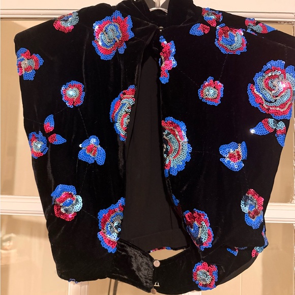 Floral Sequin Embroidered Black Crop Top - Picture 4 of 5